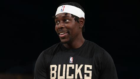Get the latest player news, stats, injury history and updates for shooting guard jrue holiday of the milwaukee bucks on nbc sports edge. Jrue Holiday embraces the pressure of being Bucks' missing piece - NBA.com | Gutara Blog