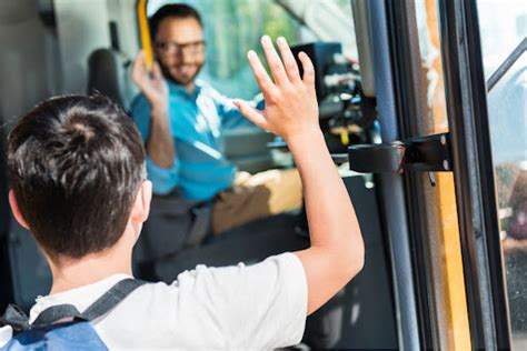 Top Qualities Of The Best School Bus Drivers — Do You Have What It