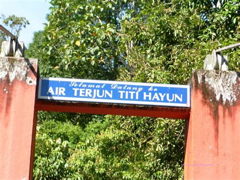 Air terjun lepoh terletak 15 km ke utara ulu langat, berhampiran kampung pangsun, selangor. Dari Papan Kekunci Aku: Sepetang di Air Terjun Seri Perigi ...