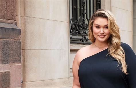 hunter mcgrady shares journey from bullied teen to superstar at qvc event qvc