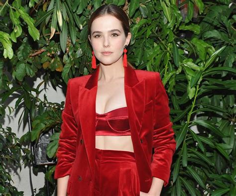 Set It Up Star Zoey Deutchs Best Ever Style Moments Elle Australia