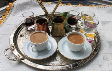 Cómo preparar y servir un auténtico café turco Mi Mundo Philips