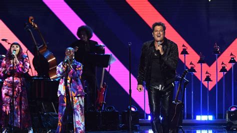 Así Fue La Presentación De Carlos Vives En Los Premios Grammy Dejó El Nombre De Colombia En Alto