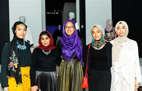 Fine Arts Museums Of San Francisco Showcase Contemporary Muslim Women Fashion Styles Glitz