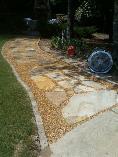 Flagging Walkway With Pea Gravel In The Joints Pea Gravel Outdoor