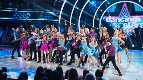 Watch Dancing With The Stars Juniors Season 1 Episode 01 The Premiere