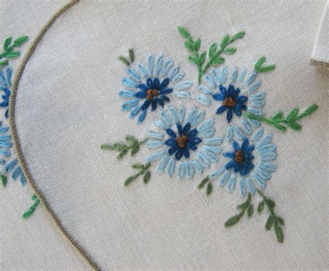 How To Embroider Flowers Simple Simple 2x2 Embroidery Flower Design