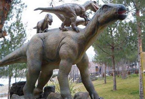 Tehran Jurassic Park Tishineh Tourism