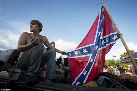 Hundreds March On Confederate Pride Parade In Tampa Bay Daily Mail