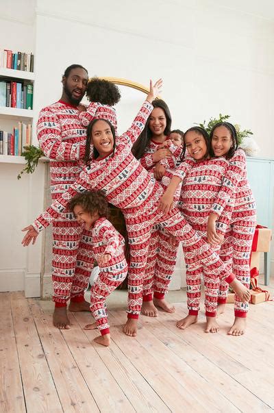 Pijamas De Família Para O Natal Primark Portugal