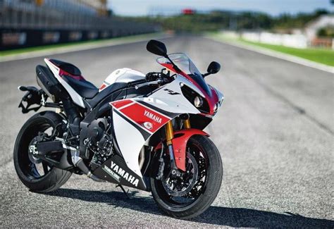2009 2014 Yamaha R1 Owners Needed Mcn