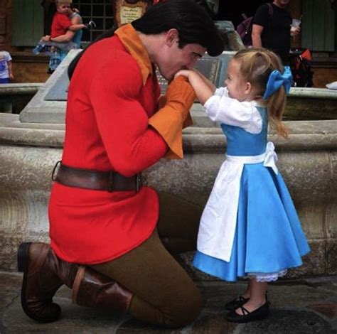 Mom Makes Incredible Disney Themed Costumes For Her Daughter 8 Costumes Disney Princess