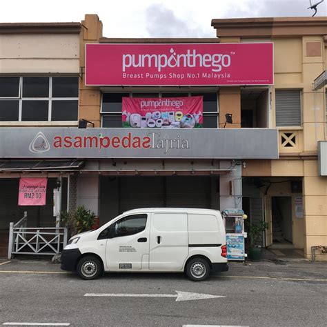 Bangi resort hotel features rooms with a private balcony, offering views of the golf course or landscaped outdoor pool. PumpOnTheGo Breast Pumps Expert » Our Branches
