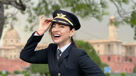 ‘i Wanted To Touch The Stars’ Air India Pilot Zoya Agarwal Inspires Women To Dream Big Latest