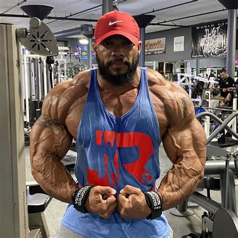 Sergio Oliva Jr Complete Profile Height Weight Biography