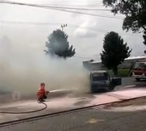 Mencekam Mobil Pikap Mendadak Terbakar Saat Hendak Isi Bbm Di Spbu