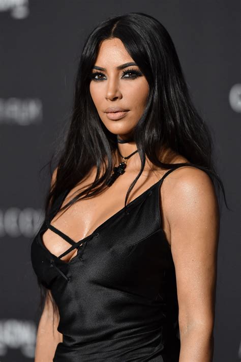 Kim Kardashian ¿así Que Este Es Tu Secreto Para Moldear El Cuerpo Y