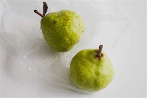Heres What 1 Pound Of Pears Looks Like Kitchn