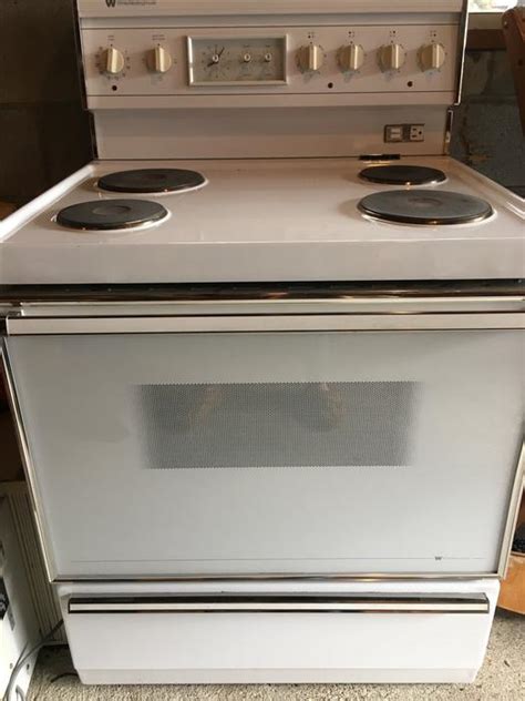 Westinghouse 30” Electric Range Stove And Oven Victoria City Victoria