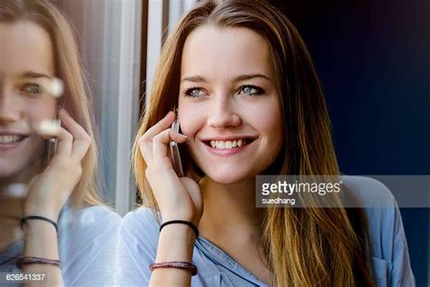 Making Friendship Bracelets Photos And Premium High Res Pictures