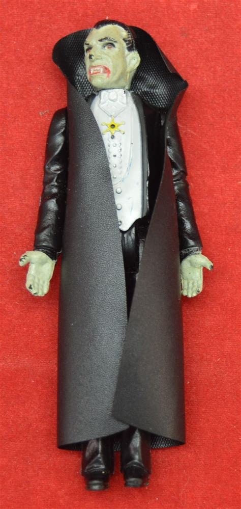 Hot Spot Collectibles And Toys Dracula Figure