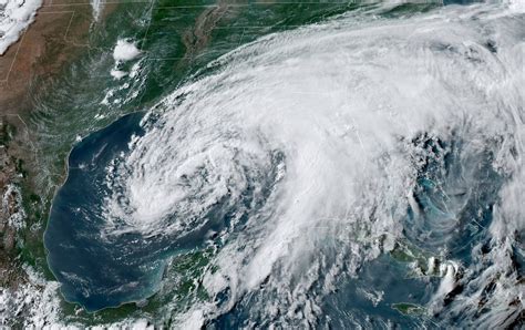 Tropical Storm Conditions Close In On Gulf Coast As Cristobal