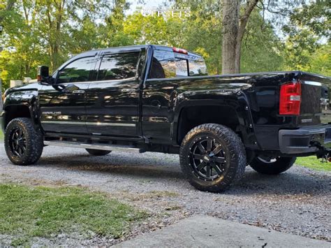 2019 Gmc Sierra 2500 Hd With 20x10 24 Moto Metal Mo962 And 27565r20