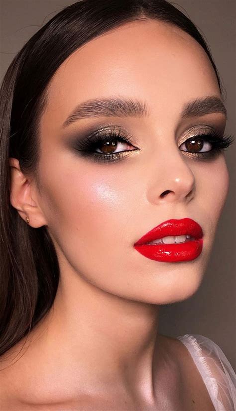 best eyeshadow color with red lipstick