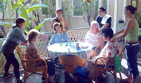 Hawaiian Lomi Lomi Massage Workshops Carol Hart Kauai
