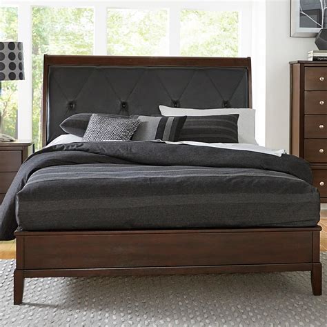 Home Style Wickham Contemporary King Bed With Diamond Tufted