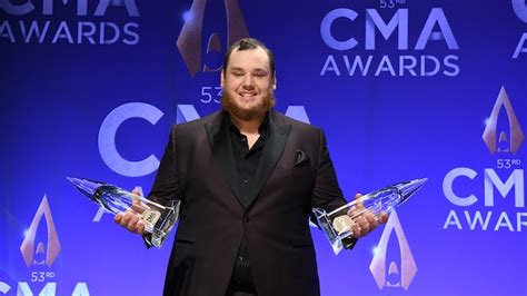Luke Combs Delivers Full Cover Of Tracy Chapmans “fast Car” Thanks To Fan Demand Rock 101