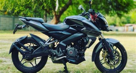 Bajaj Pulsar Ns 200 Mileage Price Specification Top Speed Review 2023