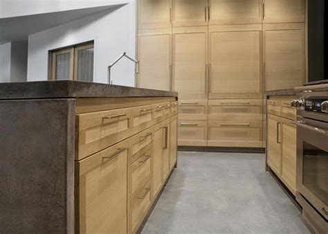 394 x 394 jpeg 24 кб. Modern Neutral Kitchen With White Oak Cabinetry | HGTV