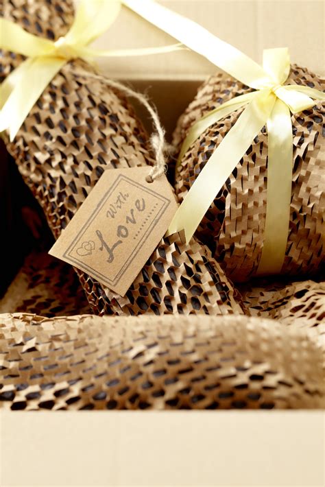 5 T Packaging Ideas For Your Customers At Christmas