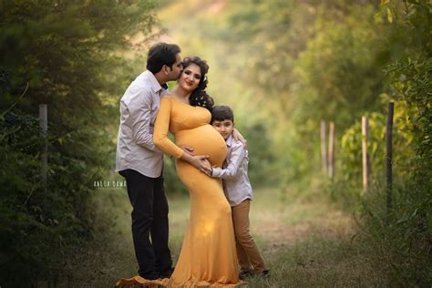 Outdoor Maternity Photography In Delhi By Anega Bawa