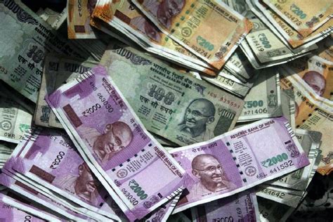 7th Pay Commission Salary Hike Likely Again For Govt Employees