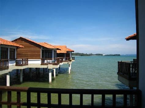 Ideally located in the prime touristic area of kampung si rusa, avillion port dickson promises a relaxing and wonderful visit. Thats the Spa overlooking the sea - Picture of Avillion ...