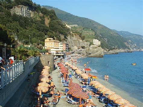 It comprises the provincie of genoa, imperia, la spezia, and savona. Vernazza The Sea of Cinque Terre (Liguria, Italy) - liguria diving Vernazza - genoa beaches ...