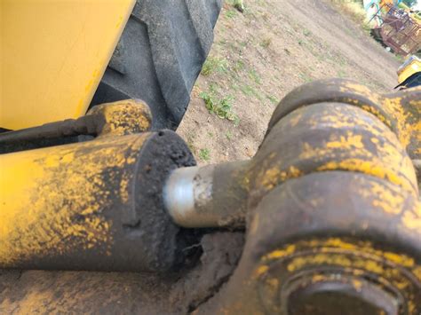 Ah135636 John Deere 310d Hydraulic Cylinder For Sale