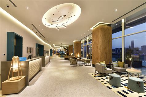 Hilton Garden Inn Bay Hotel Bahrain Hotel Interior Design On Love