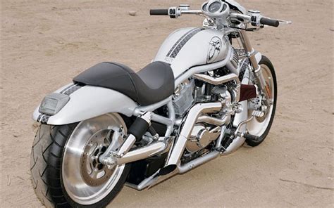 The harley… slipper clutch also. Harley Davidson Classic: Harley Davidson V-Rod Muscle 2013