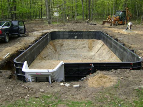 Its served us well for the past 10 years, but i'm afraid this is going to be the last season for it. Grand Rapids Pool Liner Replacement and Repair | West Michigan | TorresWorks Construction, LLC