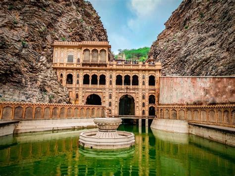 Top 10 Heritage Temples In Jaipur Worth Visiting Jaipur Stuff