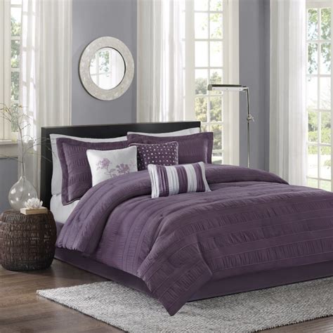 Plus, a bedspread can set the decorative tone of the bedroom. Bedroom: Elegant Purple Comforter Sets For Bedroom ...