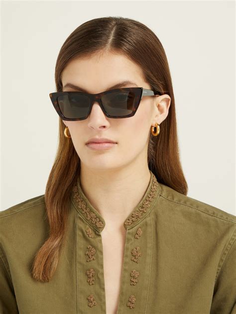 Mica Tortoiseshell Cat Eye Sunglasses Saint Laurent Matchesfashioncom Fr Saint Laurent