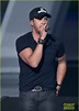 Luke Bryan Brings Out the Tight Jeans for iHeartRadio Music Awards 2014 ...