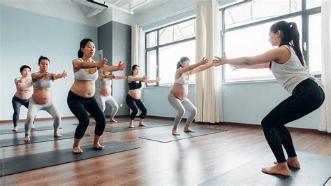 12 best prenatal yoga classes in singapore [2022]