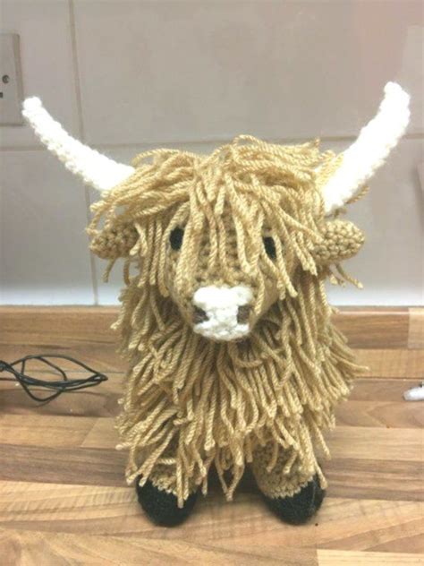 Highland Cow Knitting Kit Farm House