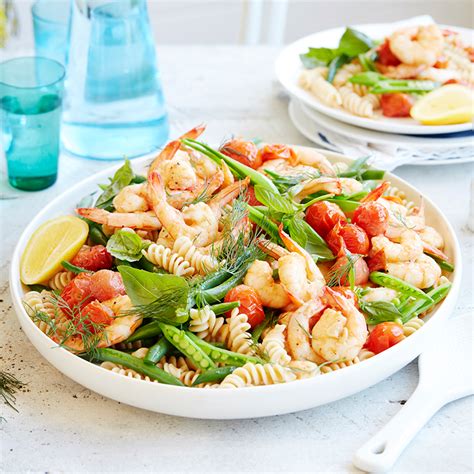 Garlic Prawn Pasta Salad With Tomatoes And Herbs Healthy Recipe Ww
