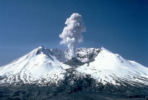 Then And Now The Mount St Helens Eruption Four Decades Later College Of The Environment